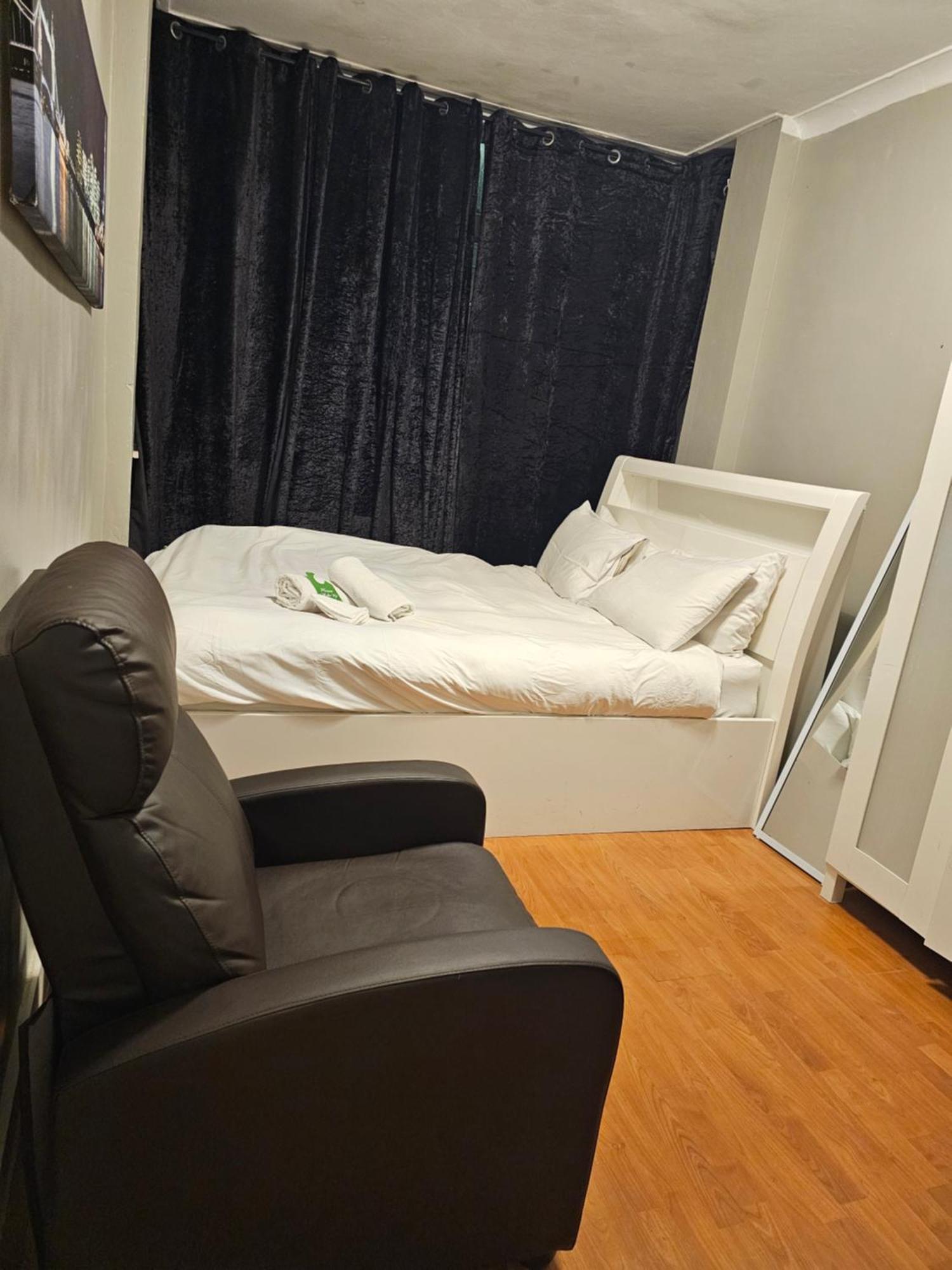 Umbrella Properties London Excel Bagian luar foto