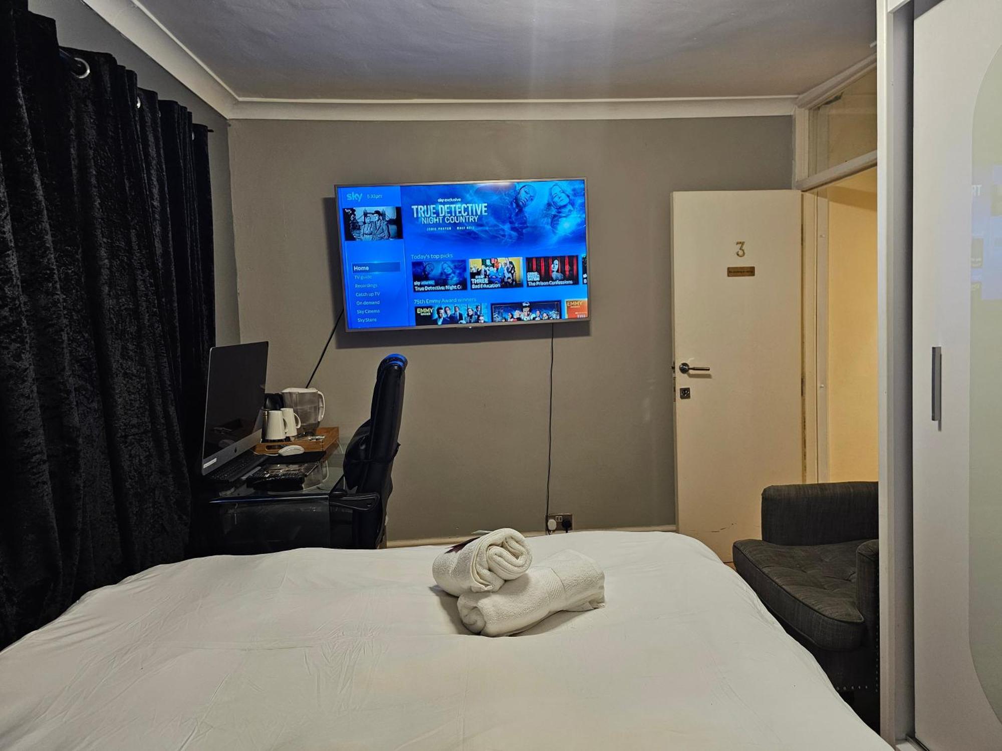 Umbrella Properties London Excel Bagian luar foto