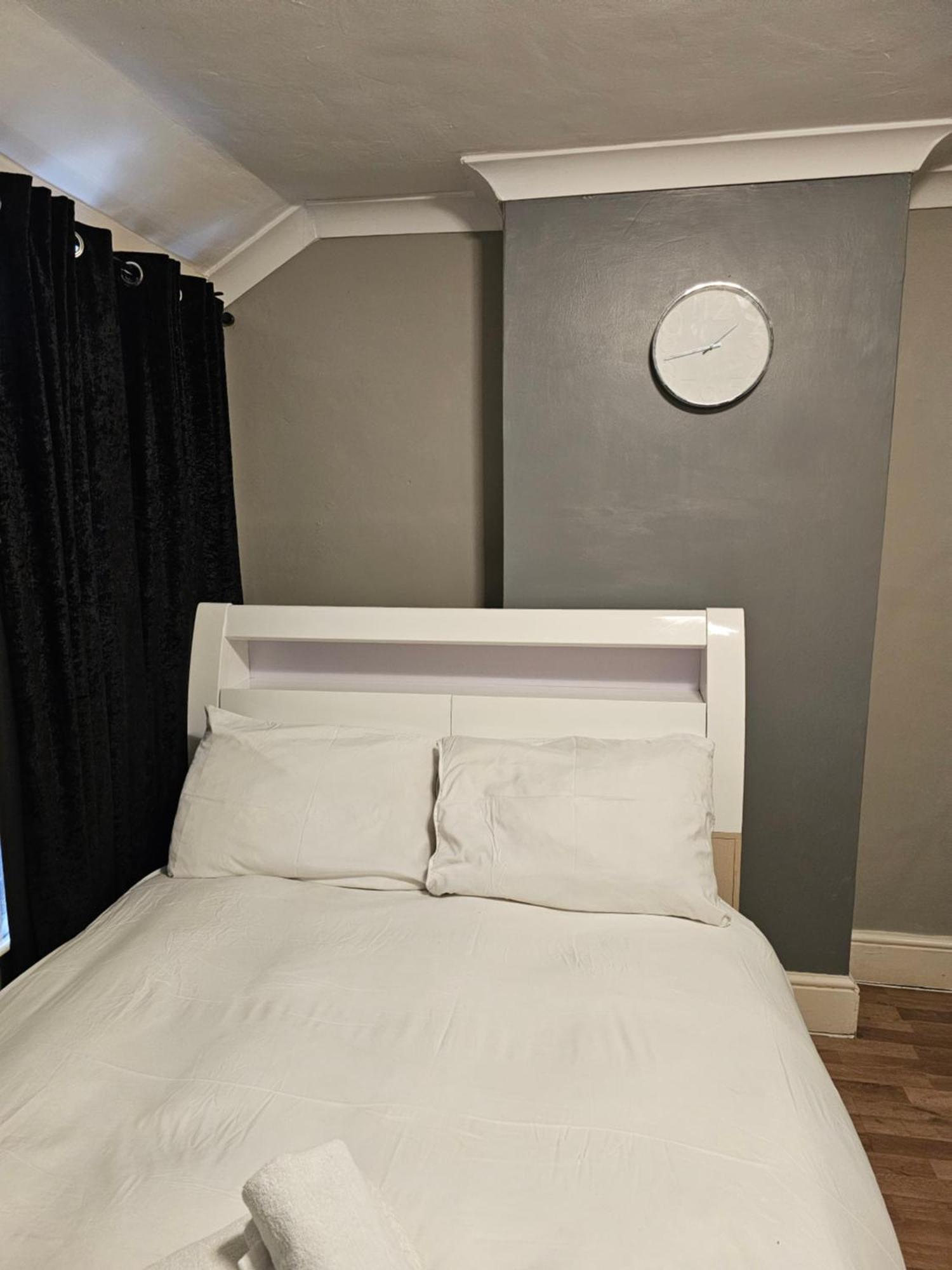 Umbrella Properties London Excel Bagian luar foto