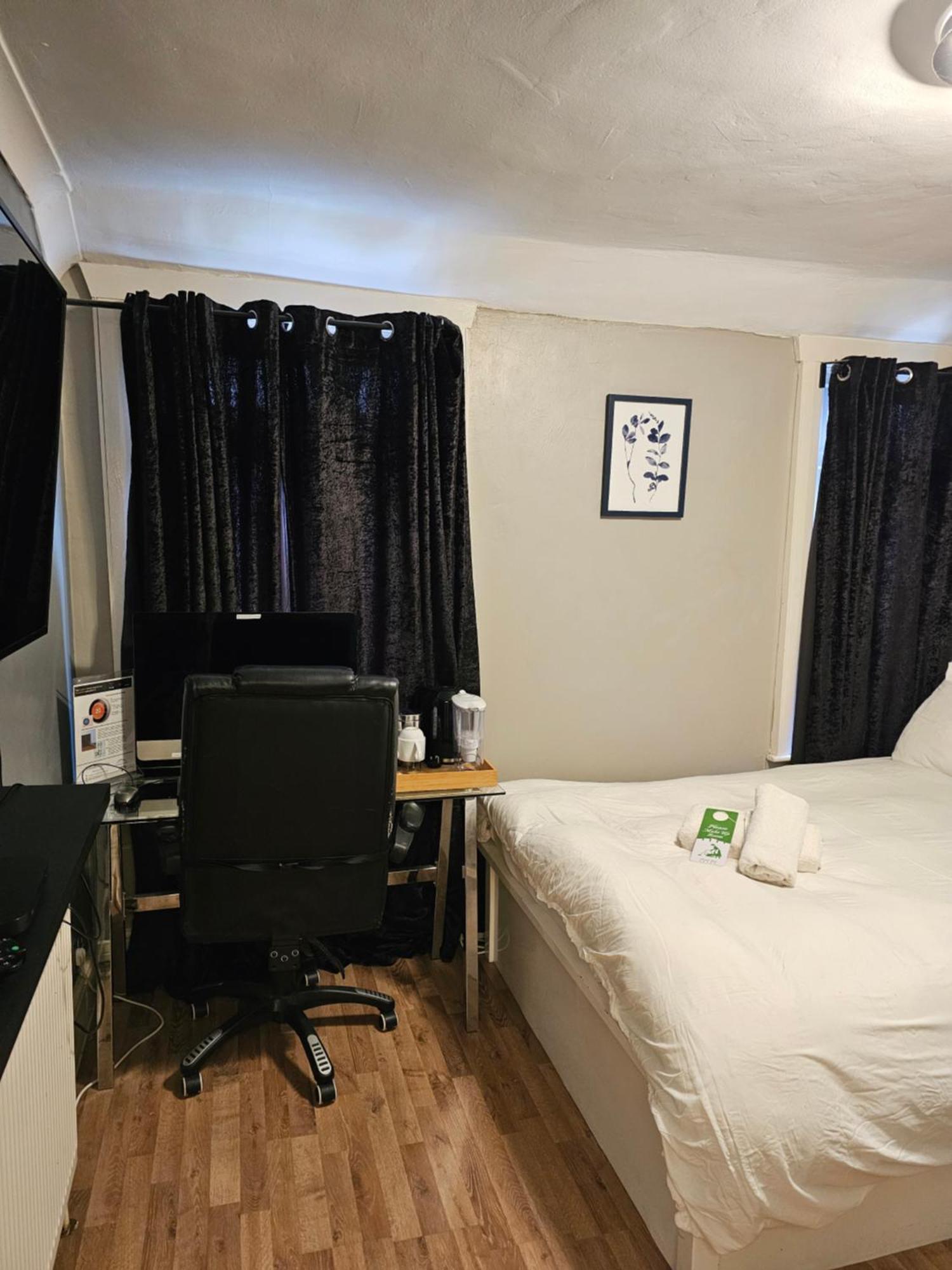 Umbrella Properties London Excel Bagian luar foto